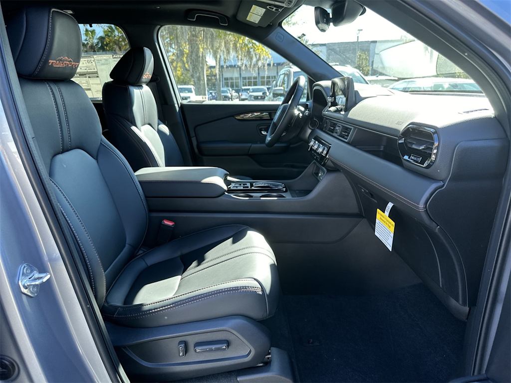 Thumbnail: 2025 Honda Pilot - 20