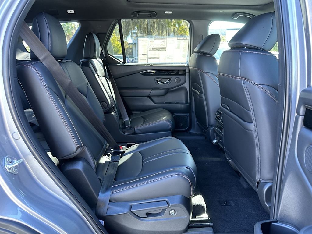 Thumbnail: 2025 Honda Pilot - 19