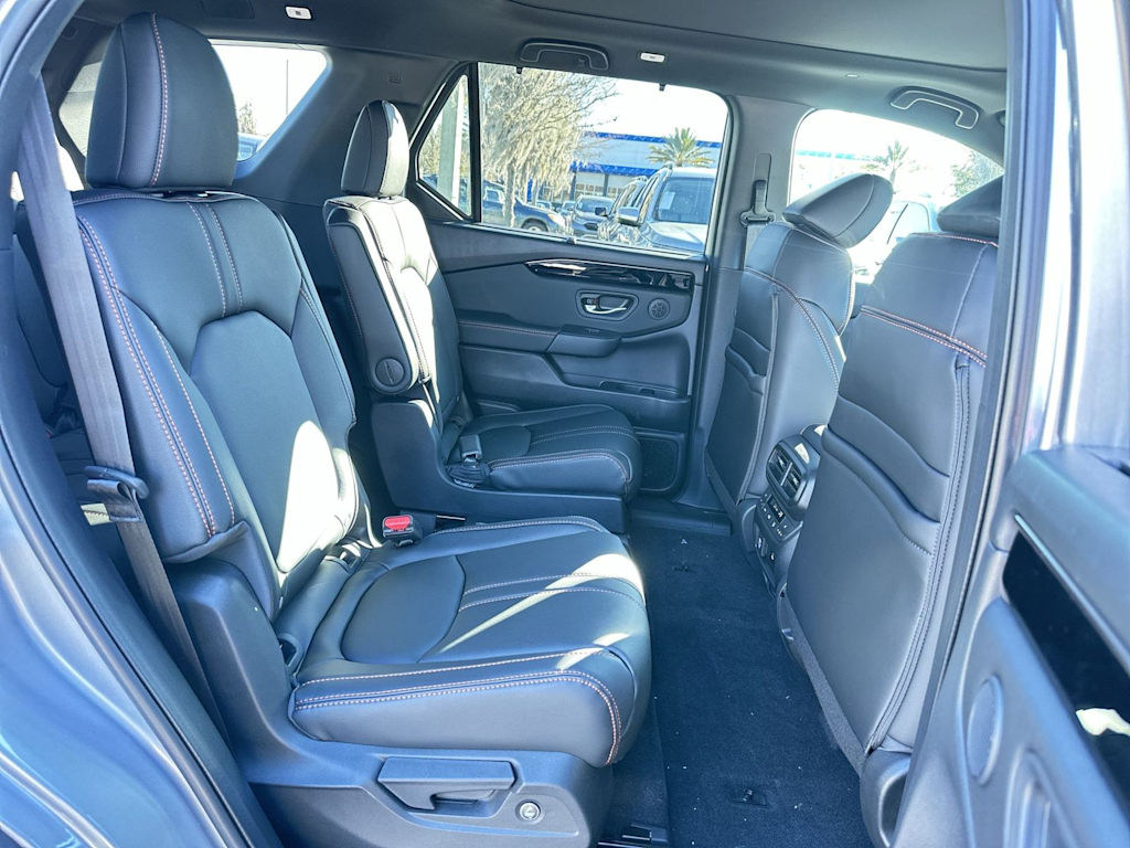 Thumbnail: 2026 Honda Pilot - 19