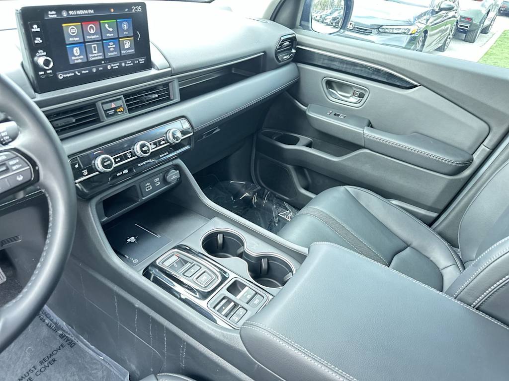 Thumbnail: 2025 Honda Pilot - 9