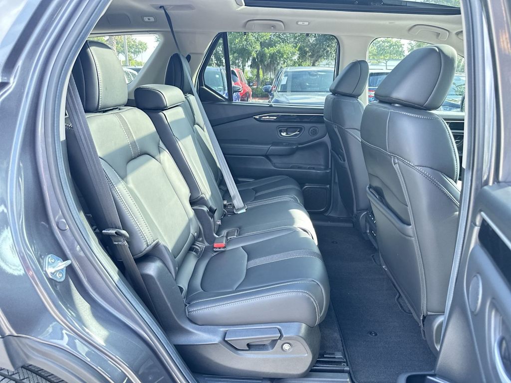 Thumbnail: 2025 Honda Pilot - 25