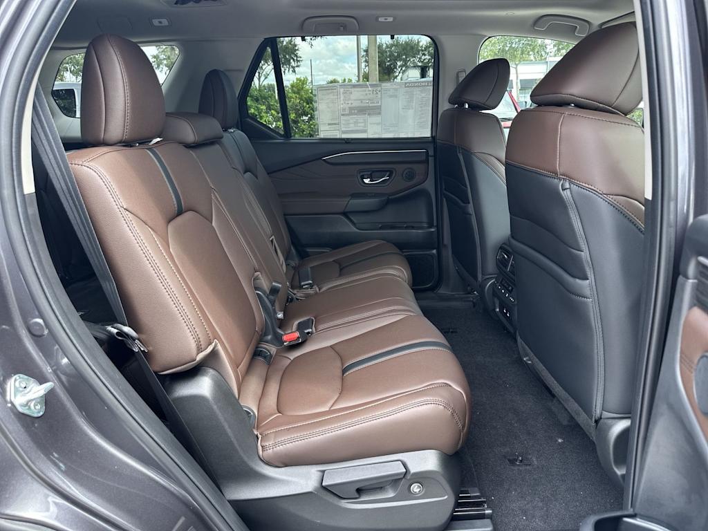 Thumbnail: 2026 Honda Pilot - 20
