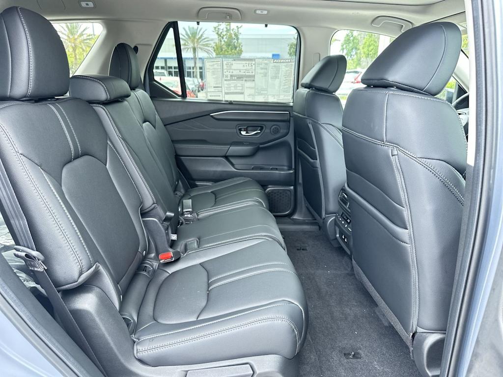Thumbnail: 2026 Honda Pilot - 20