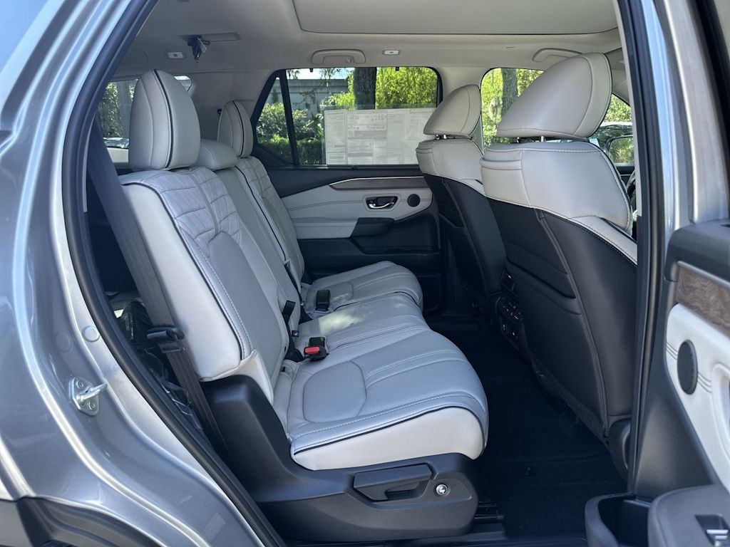 Thumbnail: 2026 Honda Pilot - 20