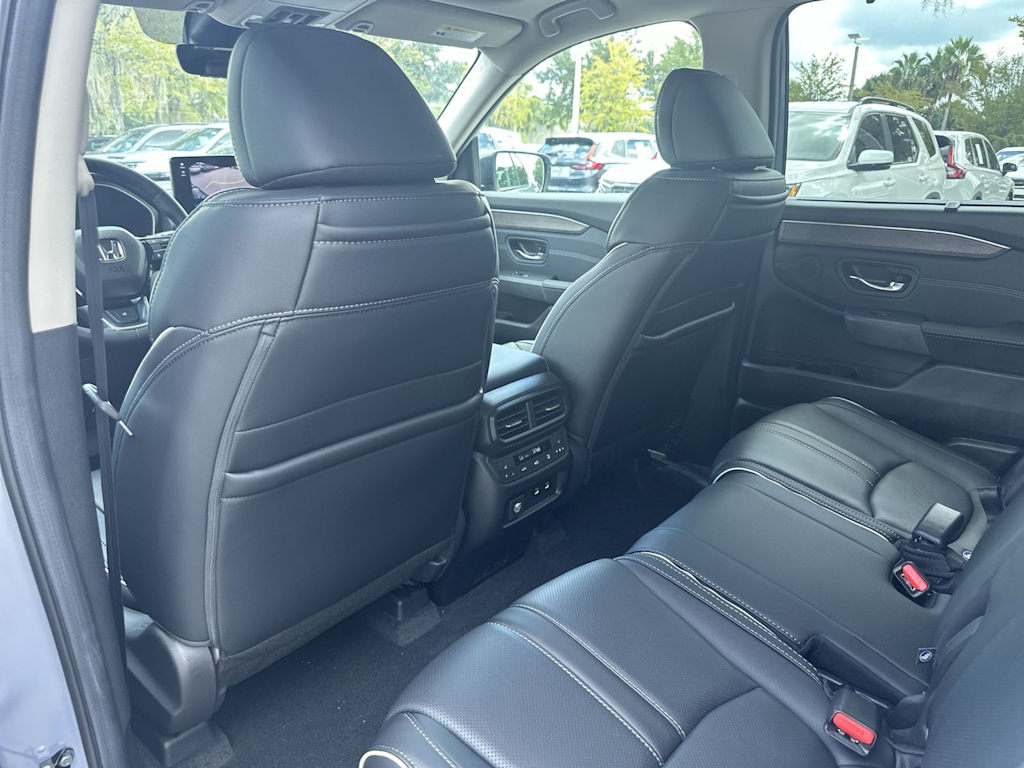 Thumbnail: 2026 Honda Pilot - 11