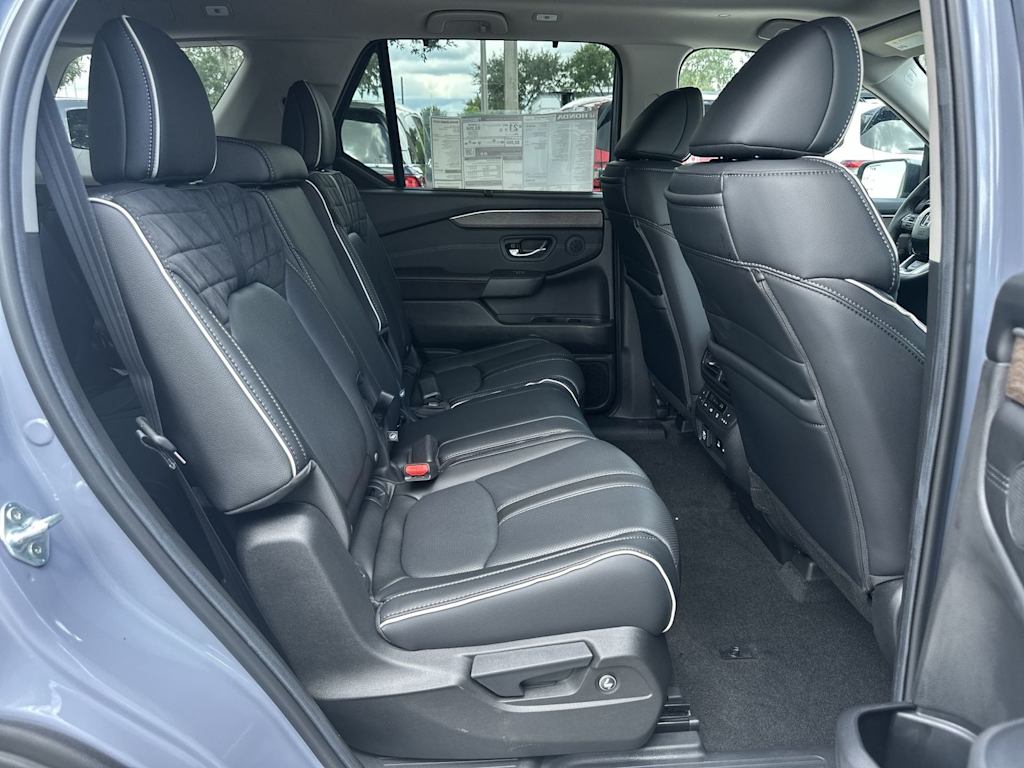 Thumbnail: 2026 Honda Pilot - 22