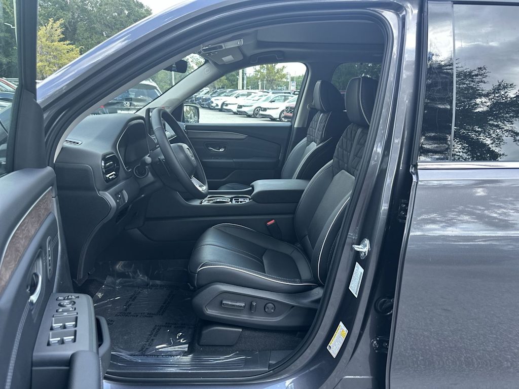 Thumbnail: 2026 Honda Pilot - 9
