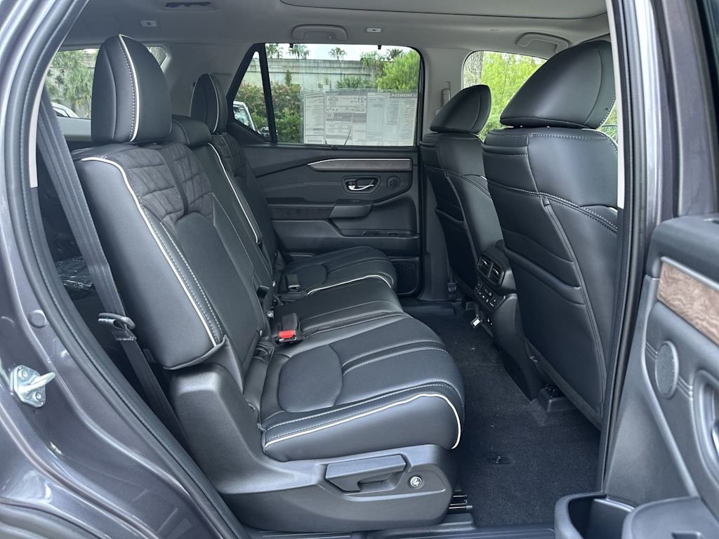 Thumbnail: 2026 Honda Pilot - 21
