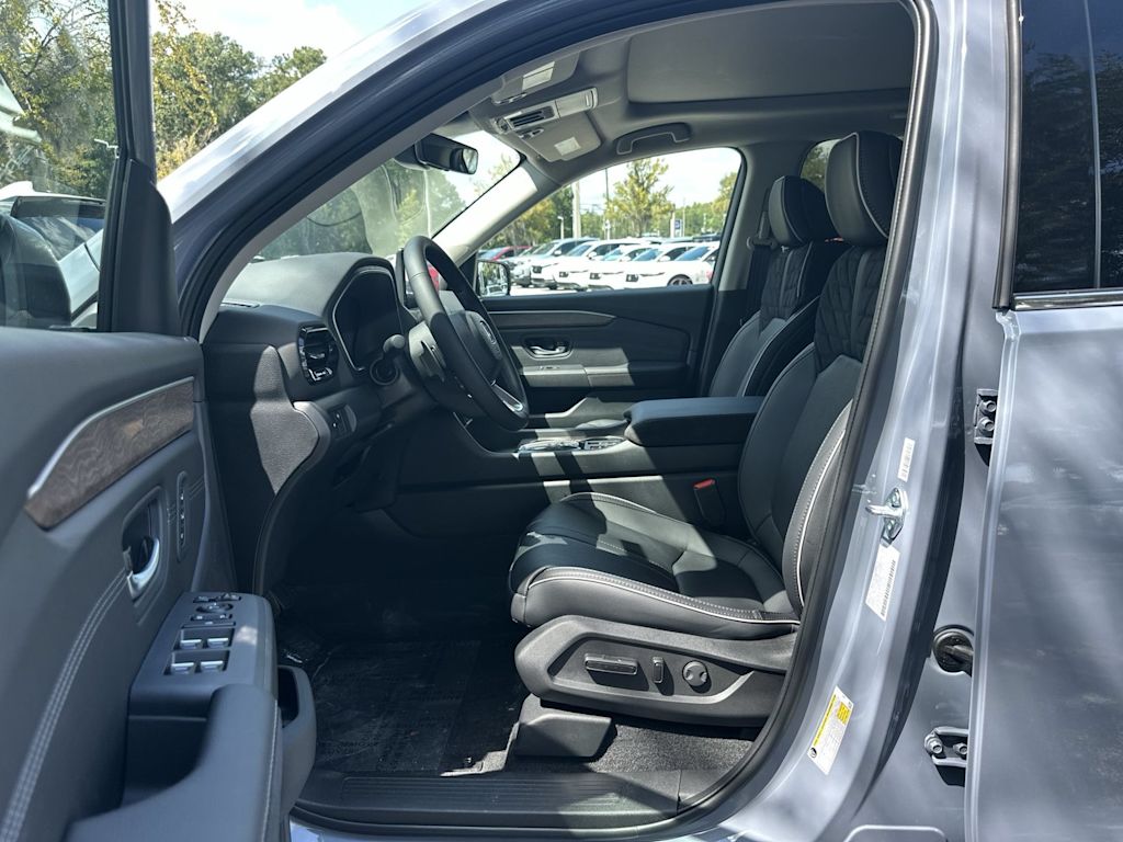 Thumbnail: 2026 Honda Pilot - 8