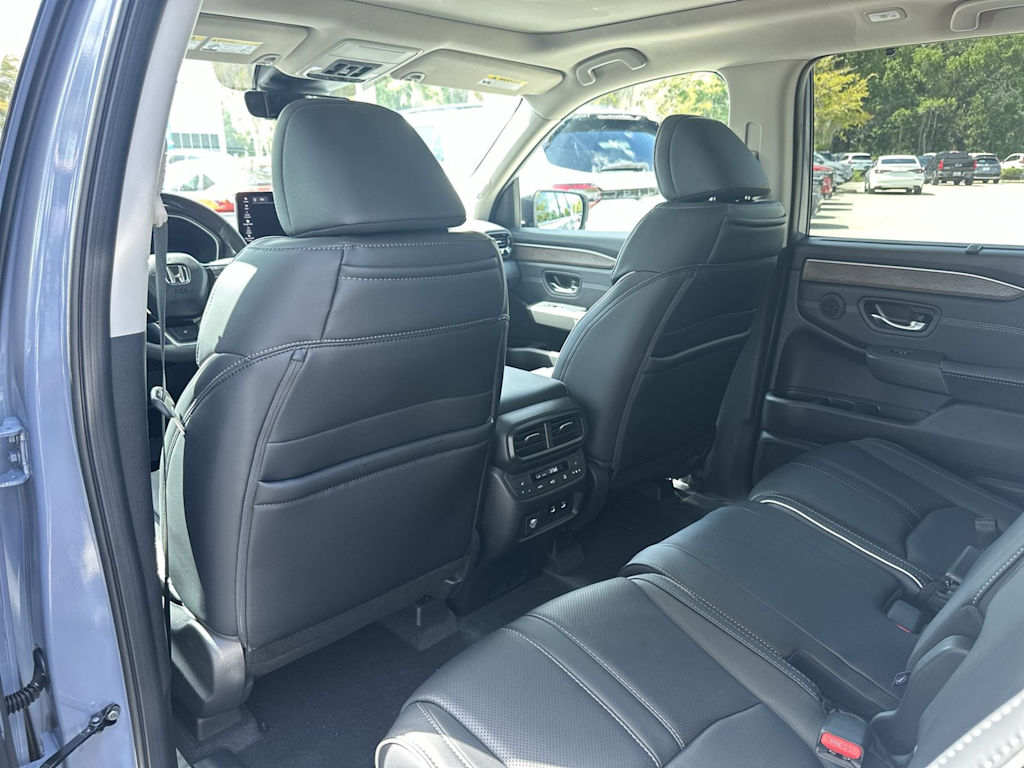 Thumbnail: 2026 Honda Pilot - 10