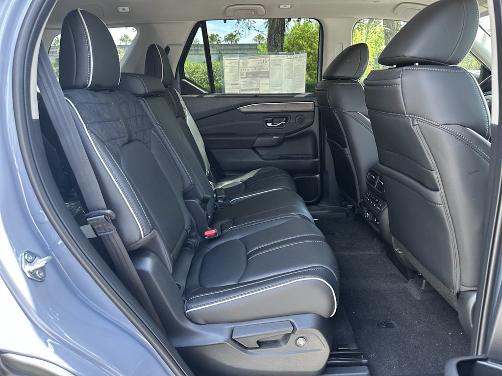 Thumbnail: 2026 Honda Pilot - 21