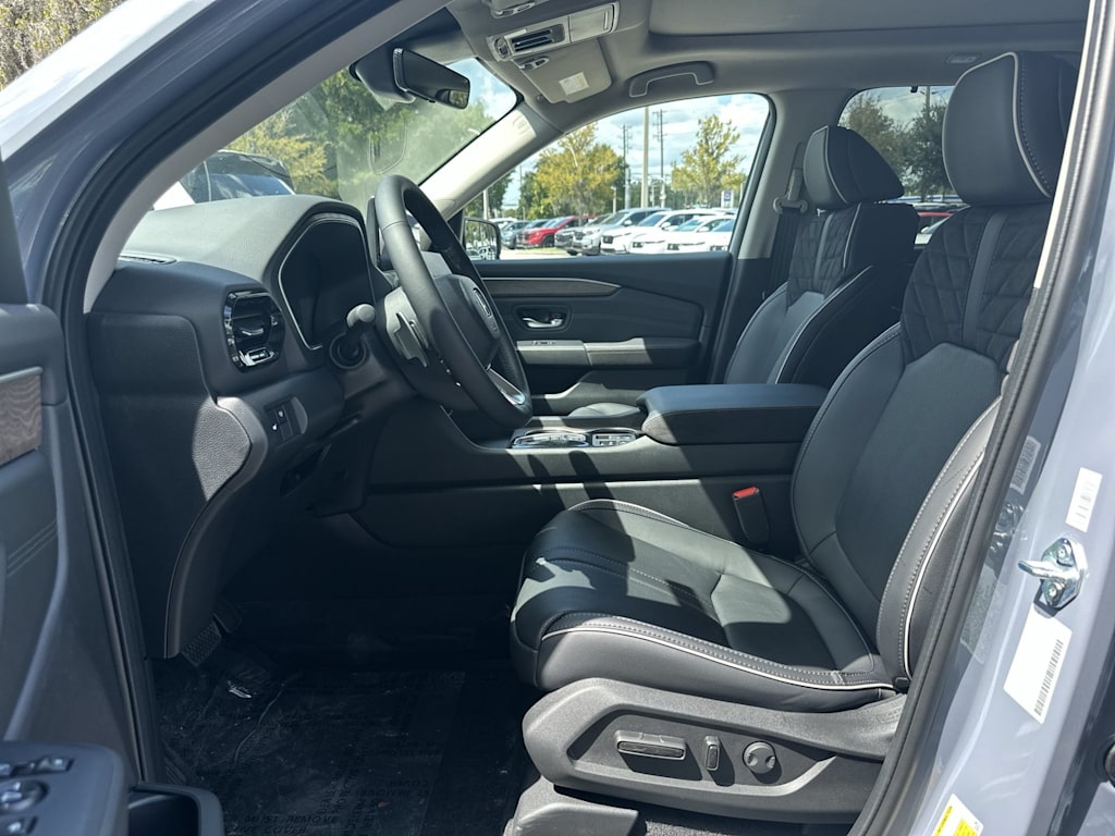 Thumbnail: 2026 Honda Pilot - 9