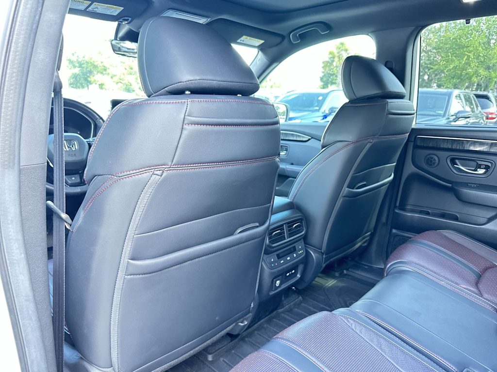 Thumbnail: 2025 Honda Pilot - 11