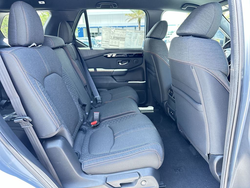 Thumbnail: 2026 Honda Pilot - 20