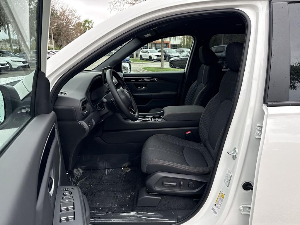 Thumbnail: 2026 Honda Pilot - 11