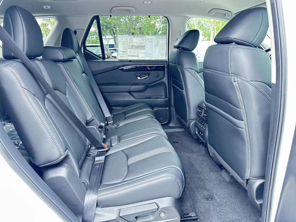 Thumbnail: 2026 Honda Pilot - 21