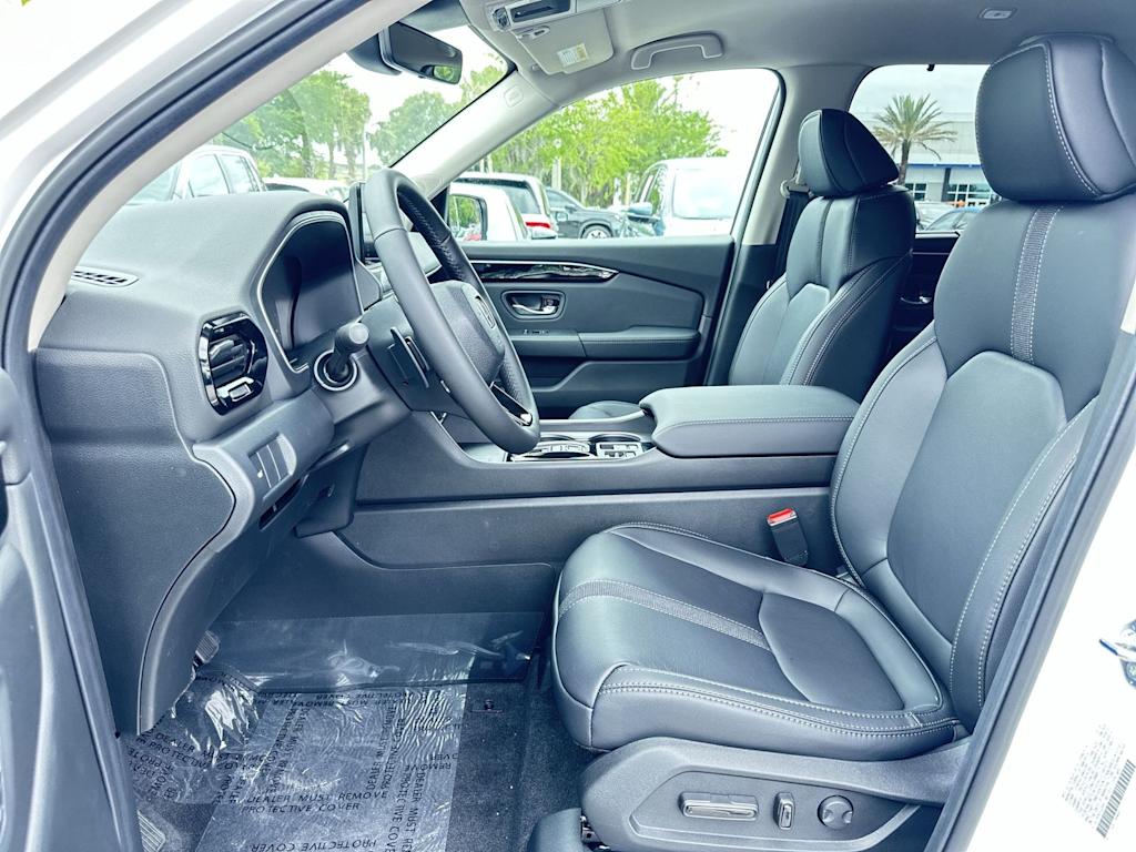 Thumbnail: 2026 Honda Pilot - 9