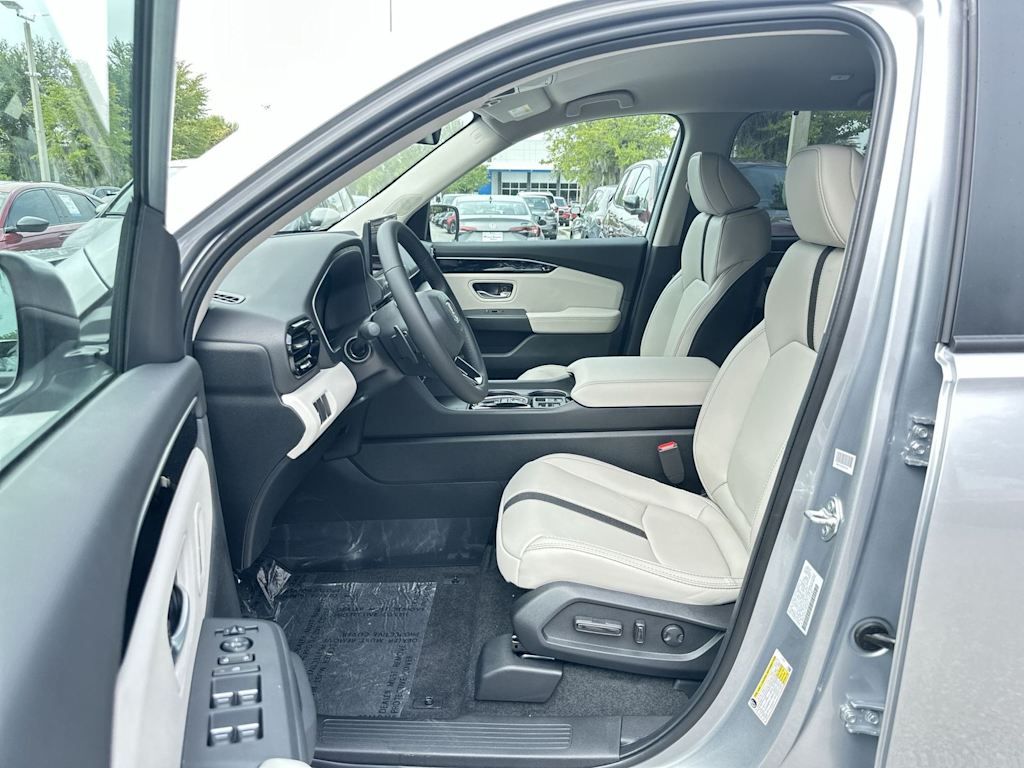 Thumbnail: 2026 Honda Pilot - 9
