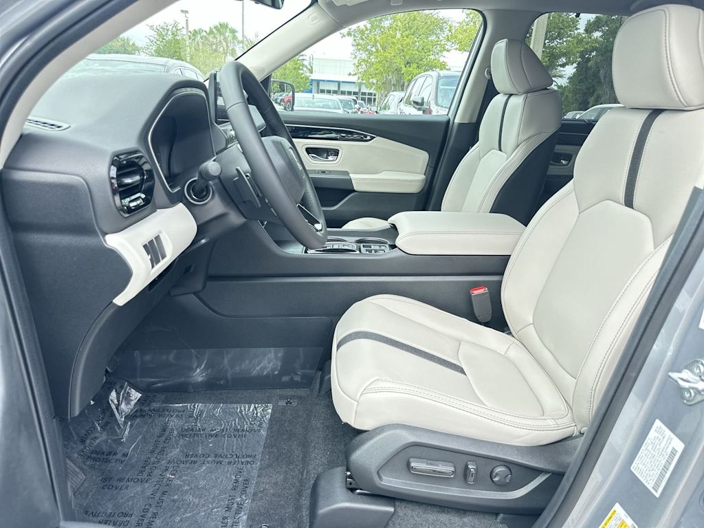 Thumbnail: 2026 Honda Pilot - 10