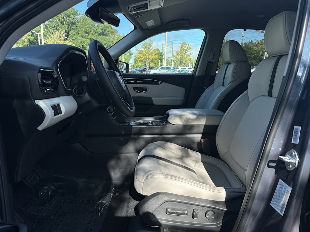 Thumbnail: 2026 Honda Pilot - 10