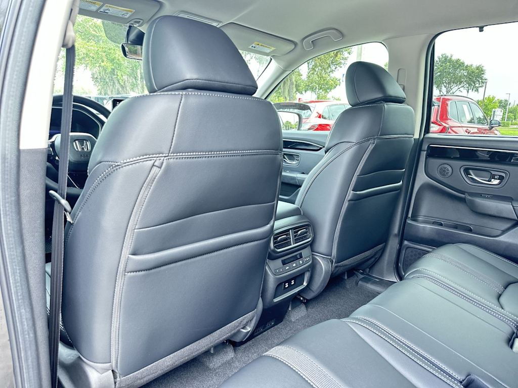 Thumbnail: 2026 Honda Pilot - 10