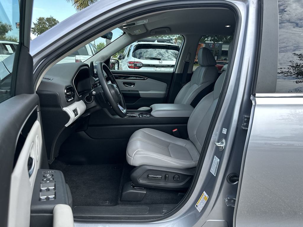 Thumbnail: 2025 Honda Pilot - 8