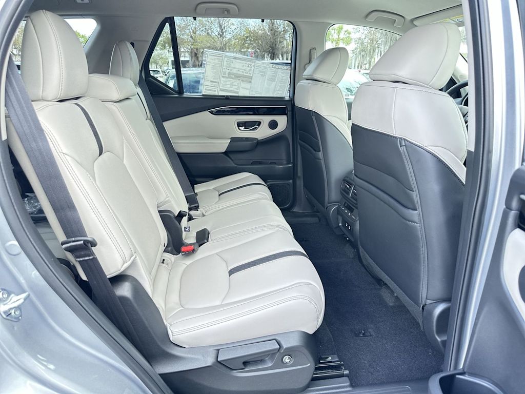 Thumbnail: 2026 Honda Pilot - 20