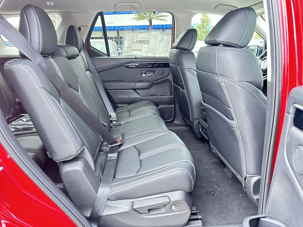 Thumbnail: 2026 Honda Pilot - 21