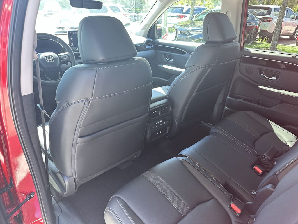 Thumbnail: 2026 Honda Pilot - 10