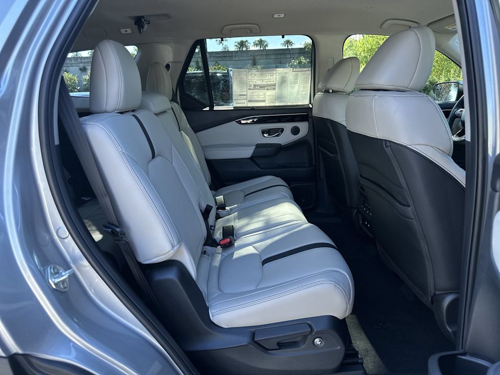 Thumbnail: 2026 Honda Pilot - 21