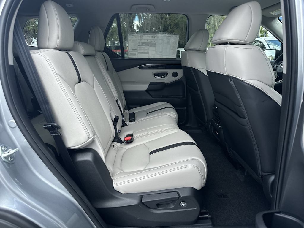 Thumbnail: 2026 Honda Pilot - 21