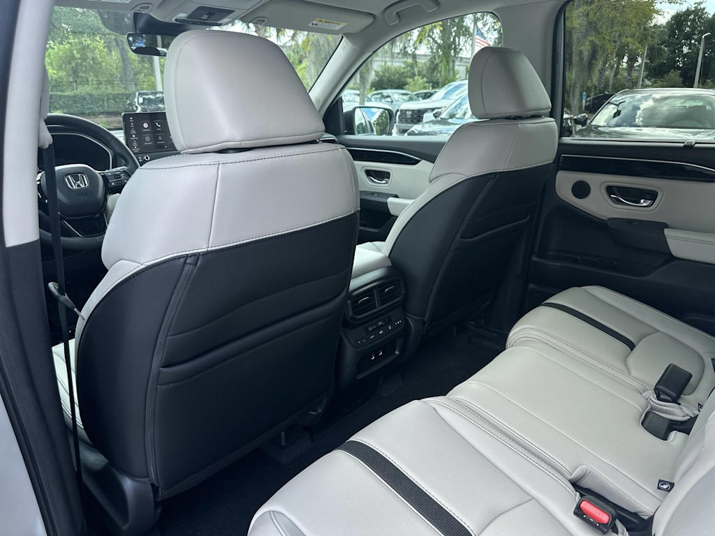 Thumbnail: 2026 Honda Pilot - 11