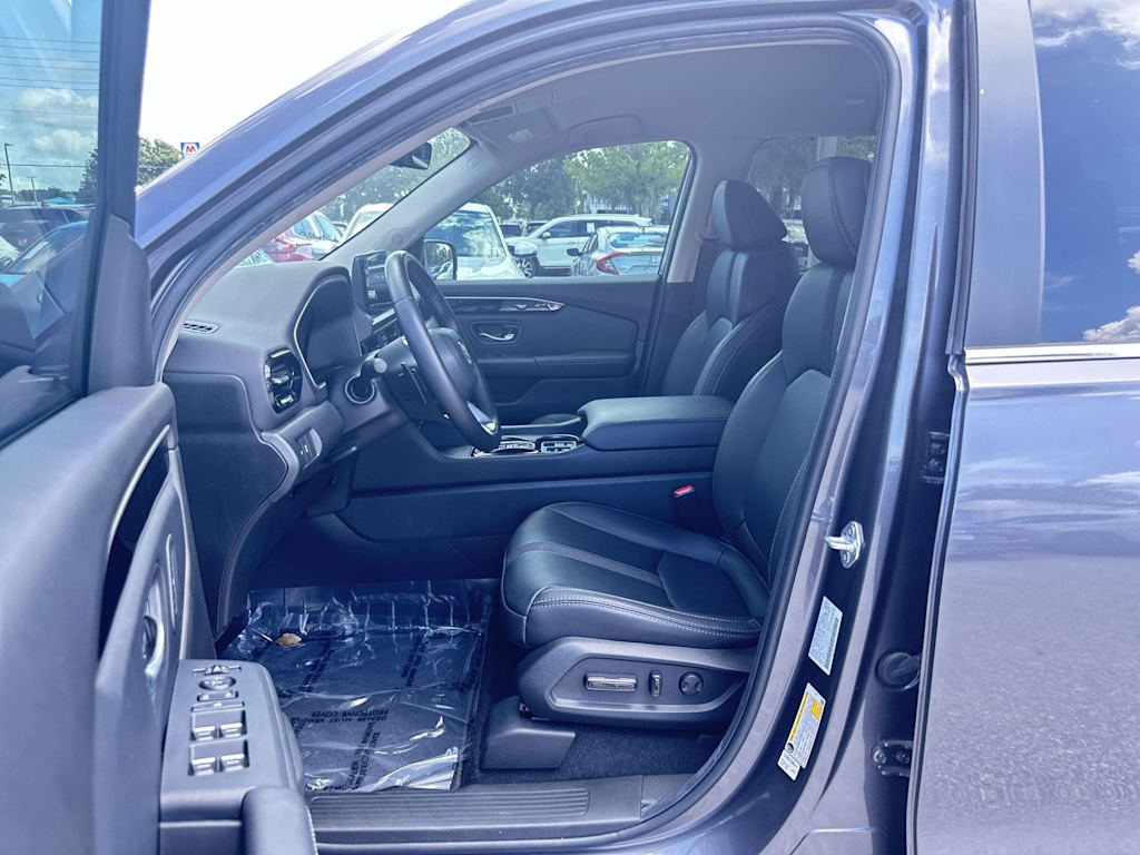 Thumbnail: 2025 Honda Pilot - 15