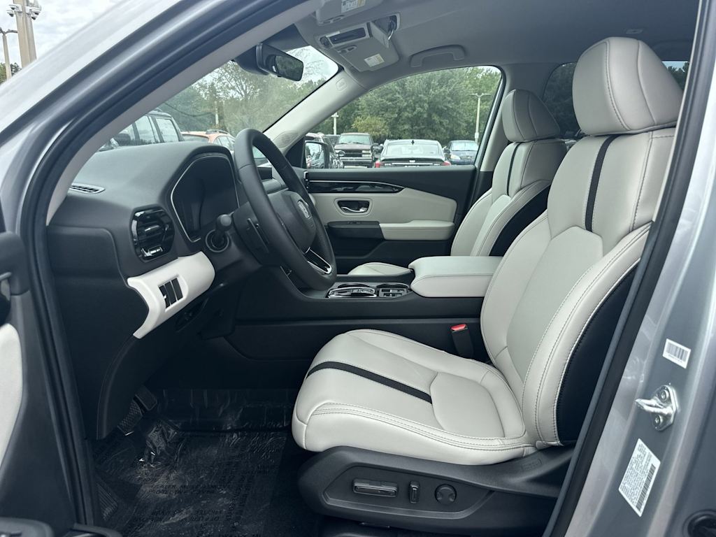 Thumbnail: 2026 Honda Pilot - 8