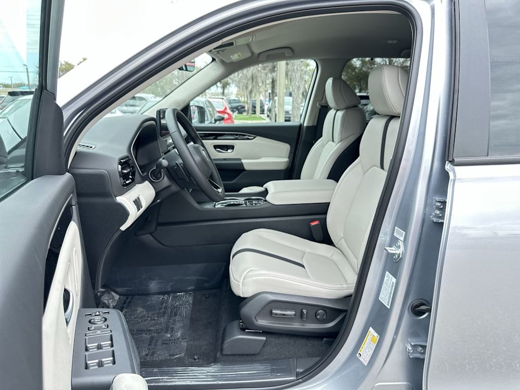 Thumbnail: 2026 Honda Pilot - 9