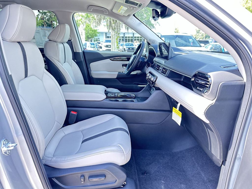 Thumbnail: 2026 Honda Pilot - 20