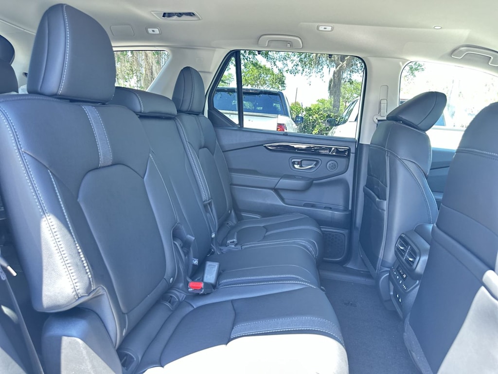 Thumbnail: 2026 Honda Pilot - 22