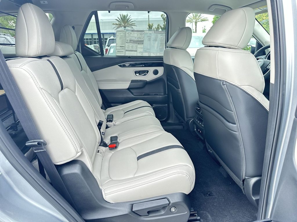 Thumbnail: 2026 Honda Pilot - 20