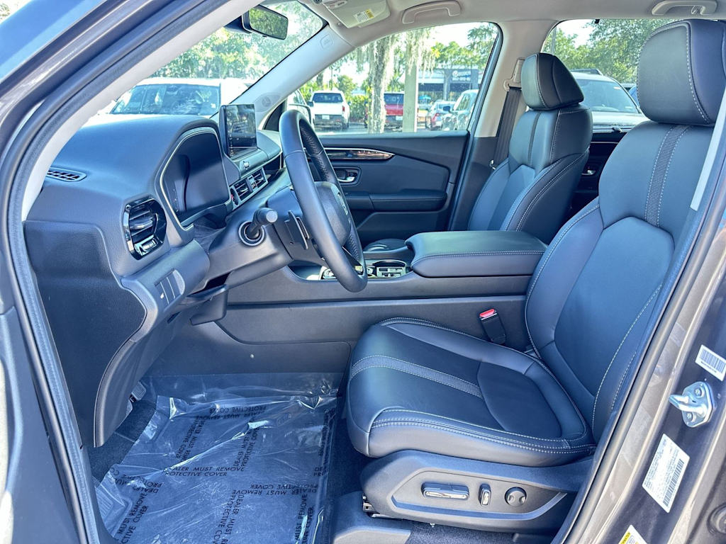 Thumbnail: 2026 Honda Pilot - 9