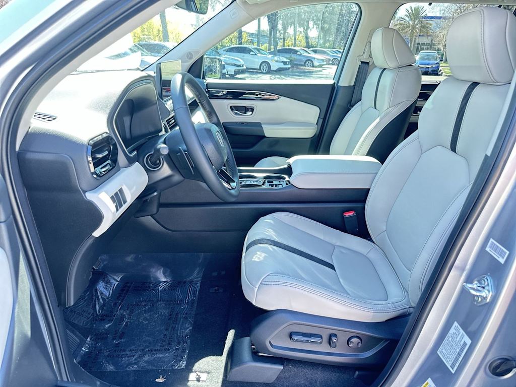 Thumbnail: 2026 Honda Pilot - 10