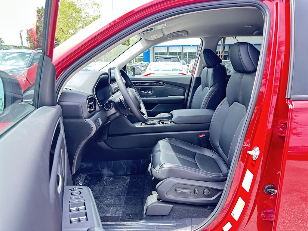 Thumbnail: 2026 Honda Pilot - 9