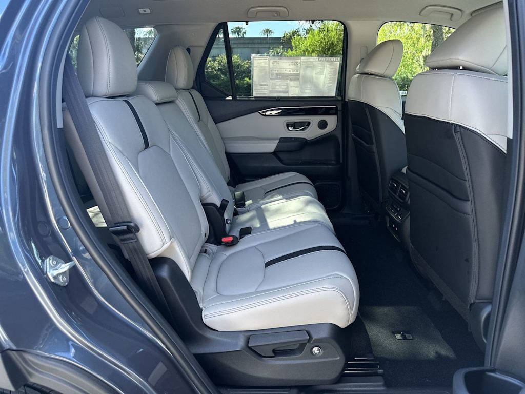 Thumbnail: 2026 Honda Pilot - 20