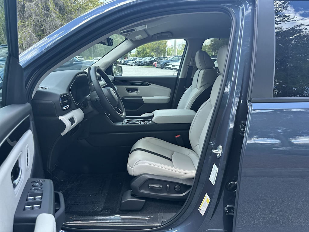 Thumbnail: 2026 Honda Pilot - 9
