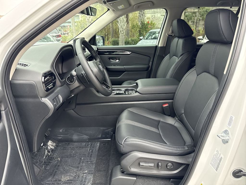 Thumbnail: 2026 Honda Pilot - 10