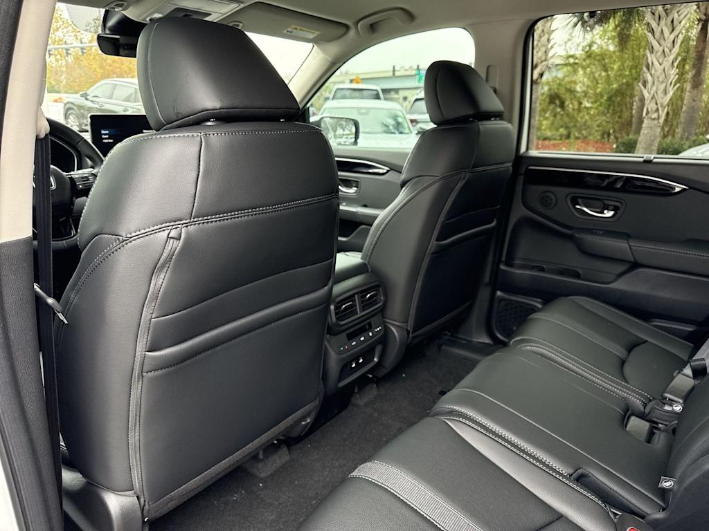 Thumbnail: 2026 Honda Pilot - 11