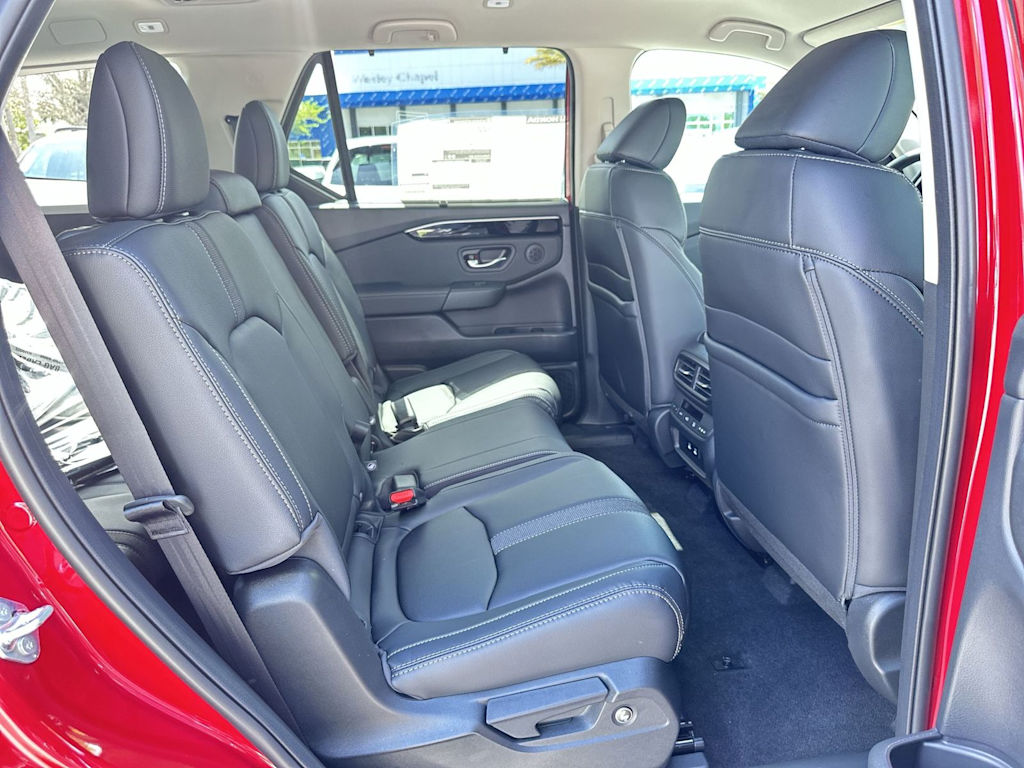 Thumbnail: 2026 Honda Pilot - 20