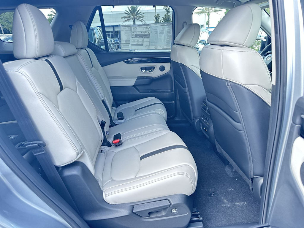 Thumbnail: 2026 Honda Pilot - 19