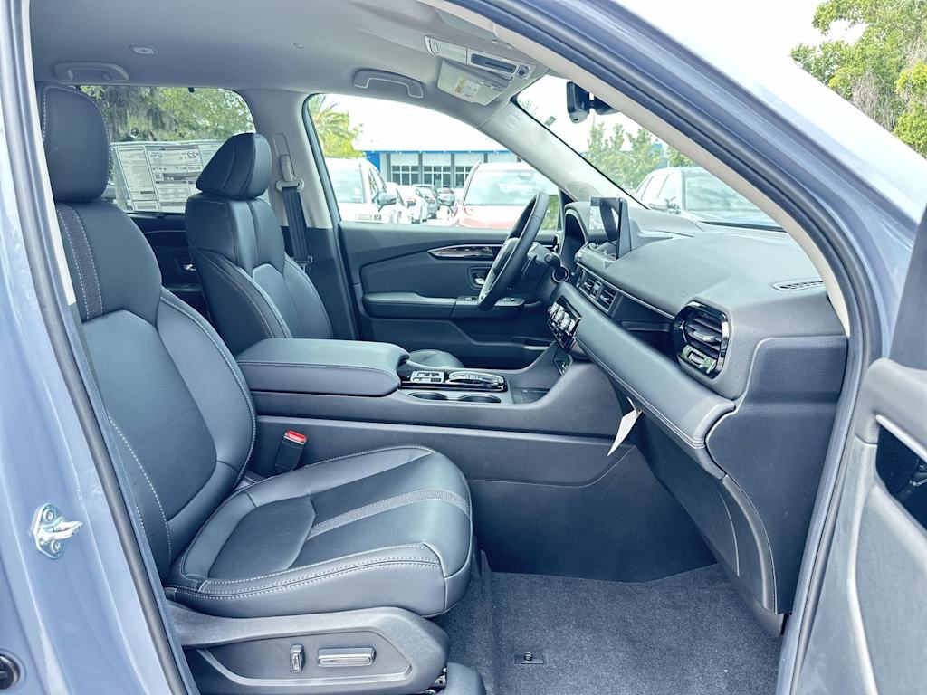 Thumbnail: 2026 Honda Pilot - 21