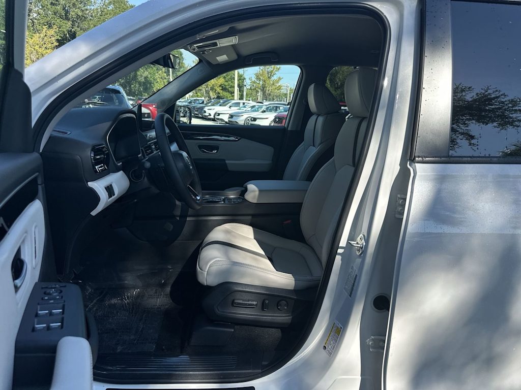 Thumbnail: 2026 Honda Pilot - 9
