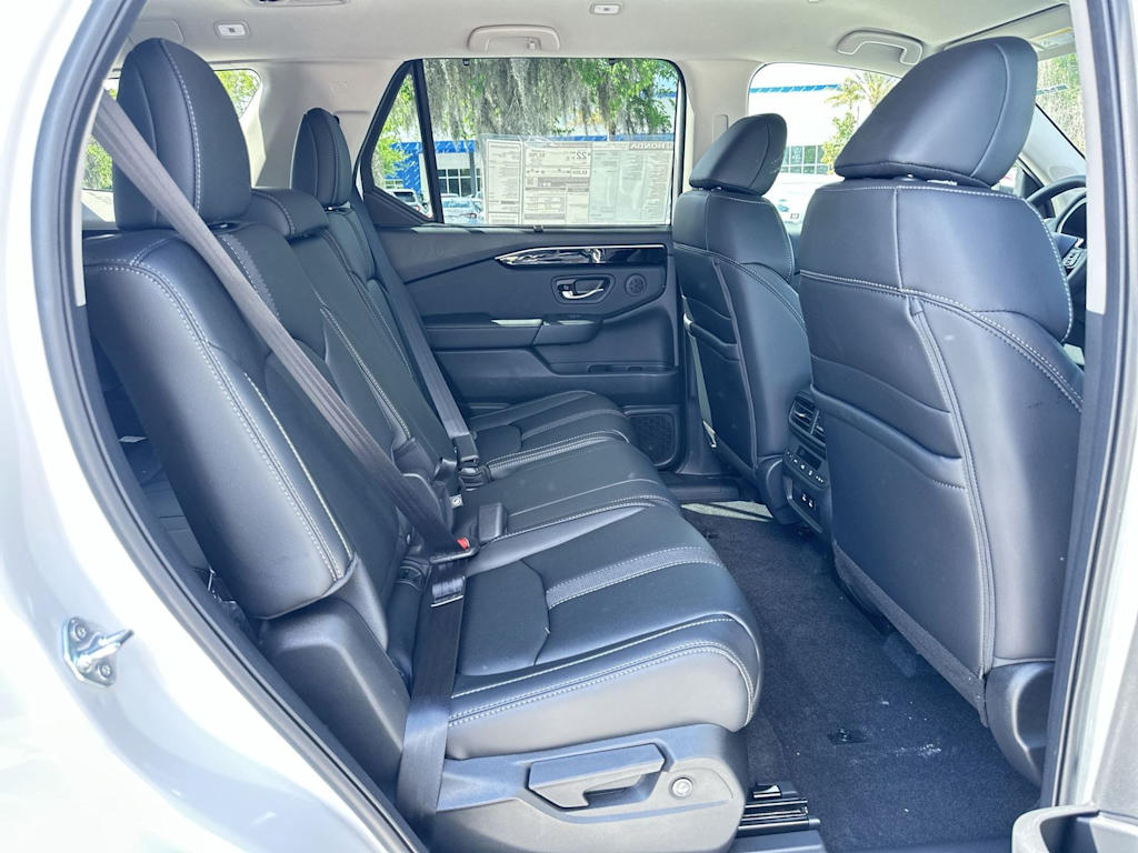 Thumbnail: 2026 Honda Pilot - 20